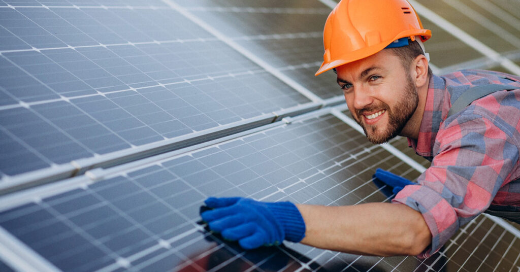 Pós-venda em energia solar: como garantir uma boa instalação